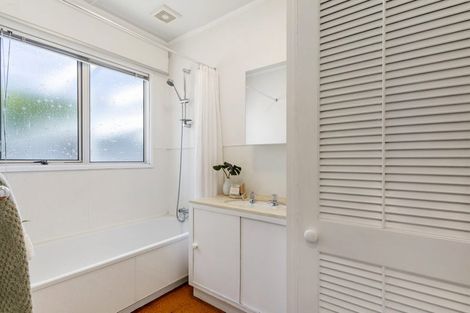Photo of property in 10/66 Victoria Road, Devonport, Auckland, 0624