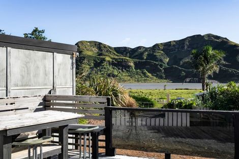 Photo of property in 173 Te Mahoe Road, Mokau, 4376