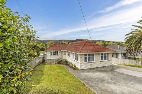 Photo of property in 318b Main Road, Tawa, Wellington, 5028