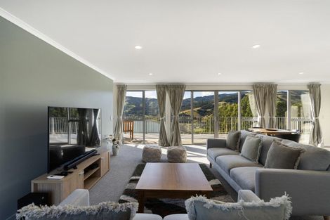 Photo of property in 14 Totara Drive, Duvauchelle, 7581