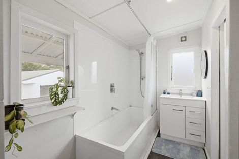 Photo of property in 78 Matai Street, Castlecliff, Whanganui, 4501