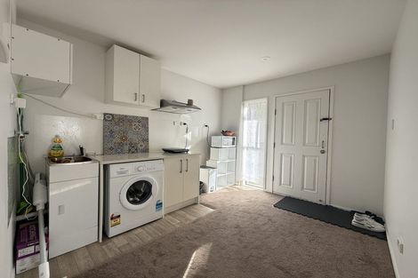 Photo of property in 471 East Coast Road, Murrays Bay, Auckland, 0630