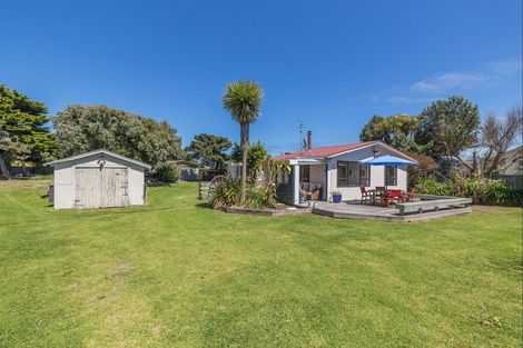 Photo of property in 657 Waitarere Beach Road, Waitarere Beach, Levin, 5510