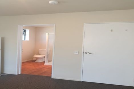 Photo of property in 100 Rattray Street, Riccarton, Christchurch, 8041