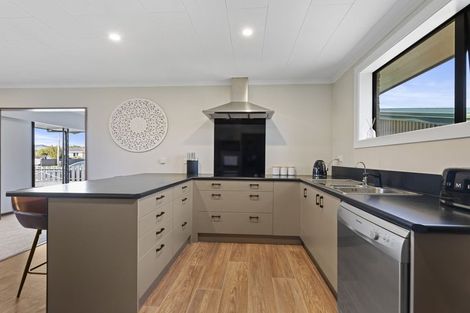 Photo of property in 15 Cross Street, Milton, 9220