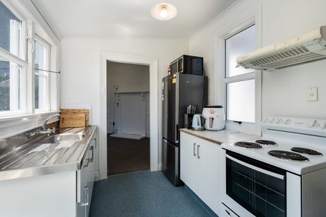 Photo of property in 124 Harbour Terrace, North Dunedin, Dunedin, 9016