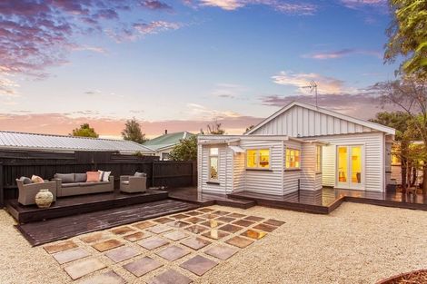 Photo of property in 18 Thornton Street, Mairehau, Christchurch, 8013