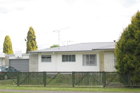 Photo of property in 73 Scott Street, Leamington, Cambridge, 3432