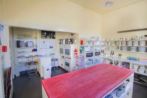 Photo of property in 140 Perth Street, Holmes Hill, Oamaru, 9401