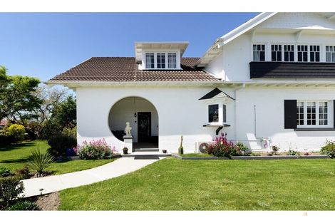 Photo of property in 17 Rhodes Street, Waimate, 7924