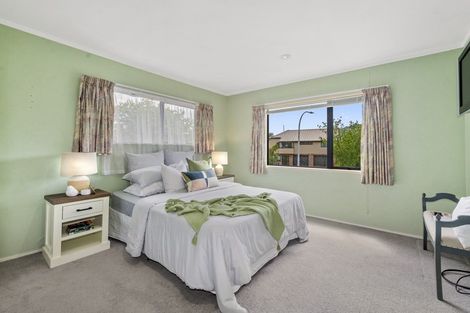 Photo of property in 36 Tawavale Street, Pukehangi, Rotorua, 3015