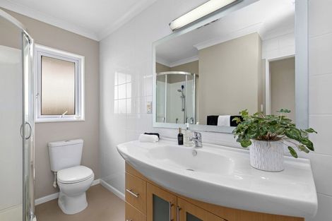 Photo of property in 31b Wai-iti Crescent, Woburn, Lower Hutt, 5010