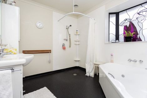 Photo of property in 20 Hannah Place, Holmes Hill, Oamaru, 9401