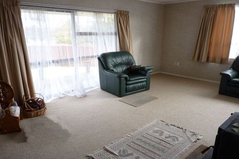 Photo of property in 6 Reid Grove, Richmond Heights, Taupo, 3330