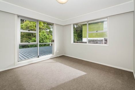 Photo of property in 29 Gladys Avenue, Glenfield, Auckland, 0629