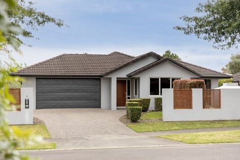 Photo of property in 4 Montrose Place, Pyes Pa, Tauranga, 3112