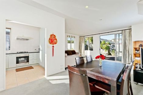 Photo of property in 1/32 Fields Parade, Oteha, Auckland, 0632