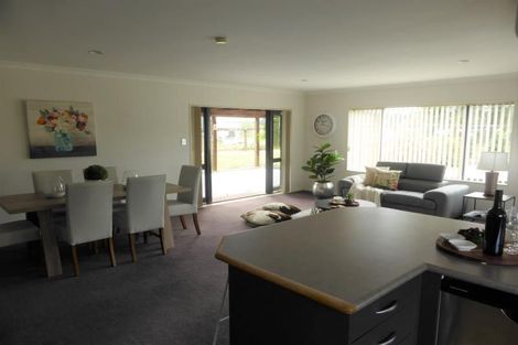 Photo of property in 45 Ridge View Crescent, Pukekohe, 2120