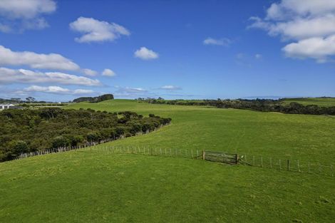 Photo of property in 76 Muriwai Road, Muriwai, 0881