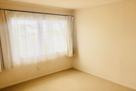Photo of property in 24 Miriam Corban Heights, Henderson, Auckland, 0612