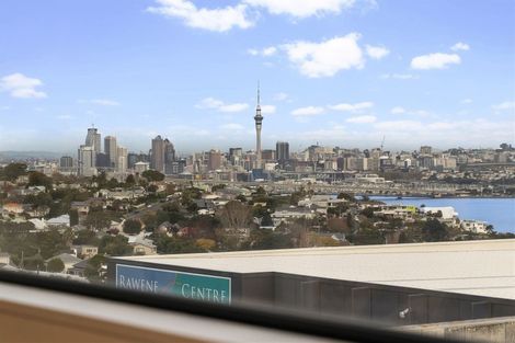 Photo of property in Sugar Lane Apartments, 11/31 Rawene Road, Birkenhead, Auckland, 0626