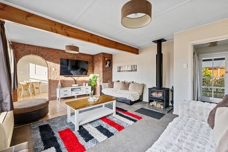 Photo of property in 31 Burgess Street, Green Island, Dunedin, 9018