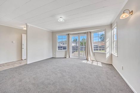 Photo of property in 17a Arnwood Street, Manurewa, Auckland, 2102