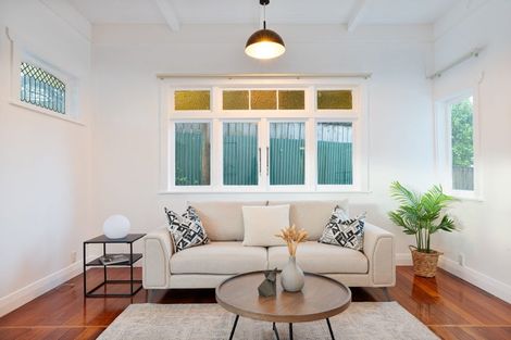 Photo of property in 10a Arawa Street, New Lynn, Auckland, 0600