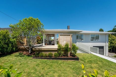 Photo of property in 1/33 Exmouth Road, Northcote, Auckland, 0627