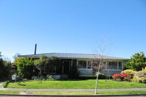 Photo of property in 13 James Cook Street, Havelock North, 4130