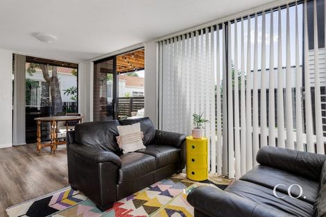 Photo of property in 1 Karewa Parade, Papamoa Beach, Papamoa, 3118