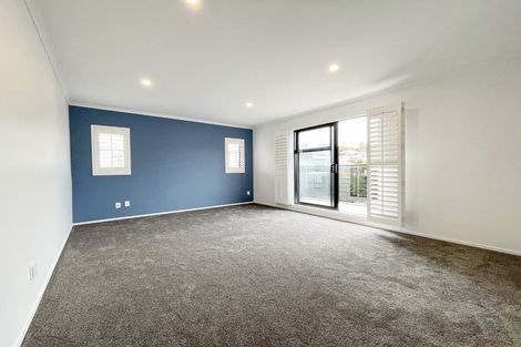 Photo of property in 3 Ballintra Close, Pinehill, Auckland, 0632