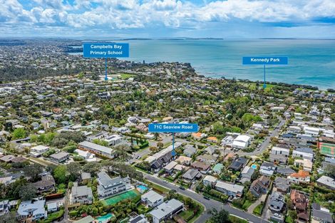 Photo of property in 71c Seaview Road, Castor Bay, Auckland, 0620