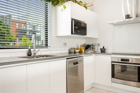 Photo of property in 22 Hobsonville Point Road, Hobsonville, Auckland, 0616