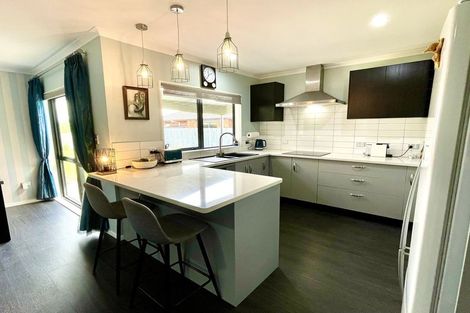 Photo of property in 30 Kestrel Avenue, Welcome Bay, Tauranga, 3112