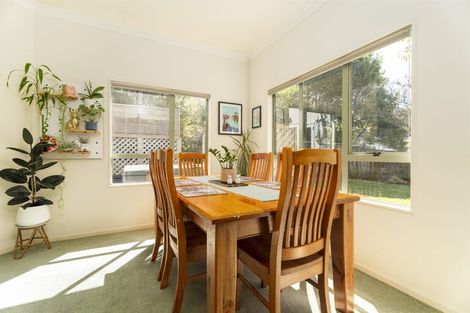 Photo of property in 5 Radstock Grove, Churton Park, Wellington, 6037
