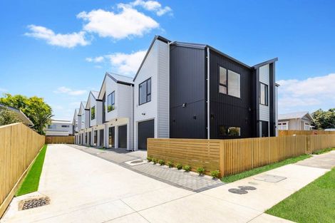 Photo of property in 16d Grande Vue Road, Papatoetoe, Auckland, 2025