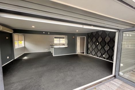 Photo of property in 5 Universal Drive, Henderson, Auckland, 0610