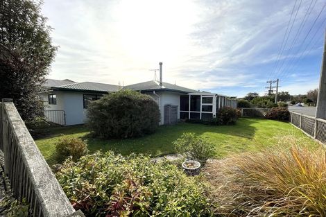 Photo of property in 10 Lanark Street, Balclutha, 9230