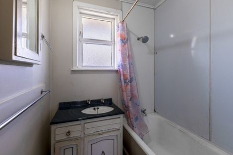 Photo of property in 17 Massey Crescent, Marewa, Napier, 4110