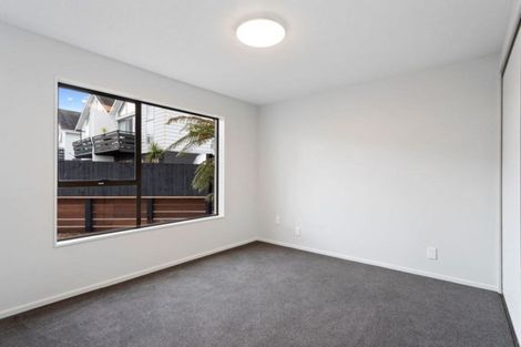 Photo of property in 2/91 Beachville Road, Redcliffs, Christchurch, 8081