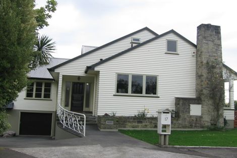 Photo of property in 17 Mountain View Road, Fitzherbert, Palmerston North, 4410