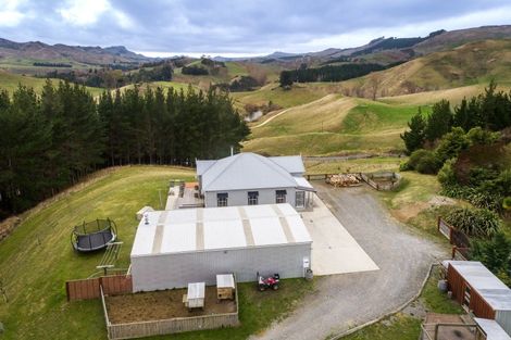 Photo of property in 972 Kahuranaki Road, Kahuranaki, Havelock North, 4295