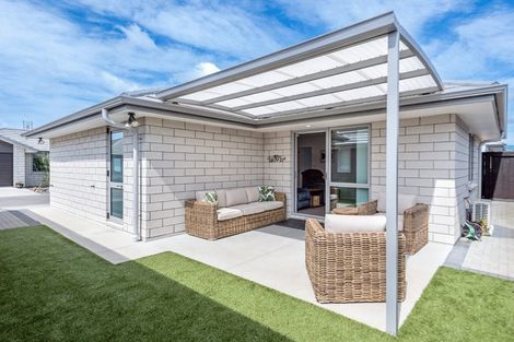 Photo of property in 4 Lance Way, Papamoa, 3118