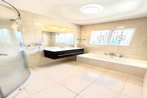 Photo of property in 27 Mirrabooka Avenue, Botany Downs, Auckland, 2010