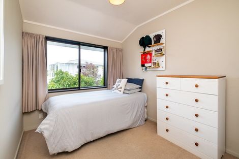Photo of property in 89 James Cook Street, Havelock North, 4130