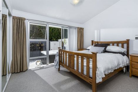 Photo of property in 2/64 Seaview Road, Castor Bay, Auckland, 0620