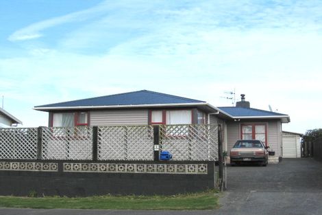 Photo of property in 97 Matai Street, Castlecliff, Whanganui, 4501