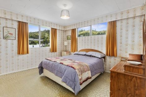Photo of property in 5 George Street, Stokes Valley, Lower Hutt, 5019