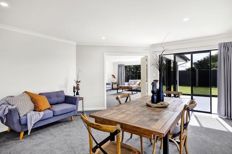 Photo of property in 1 Douglas Street, Hawera, 4610